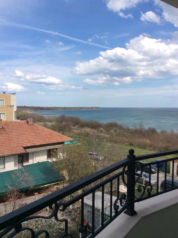 Apartment Morskoi Gnom بورغاس المظهر الخارجي الصورة