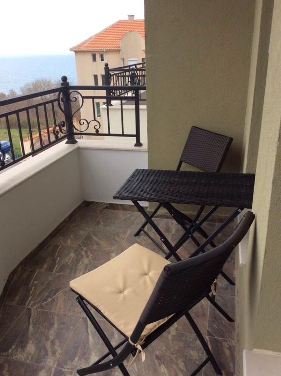 Apartment Morskoi Gnom بورغاس المظهر الخارجي الصورة